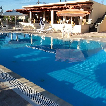 Faethon Aparthotel Karousadhes  Bagian luar foto