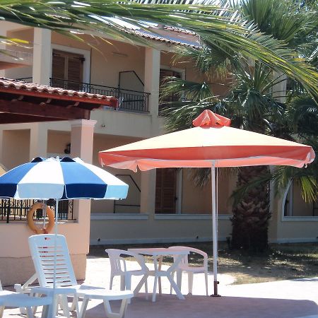 Faethon Aparthotel Karousadhes  Bagian luar foto