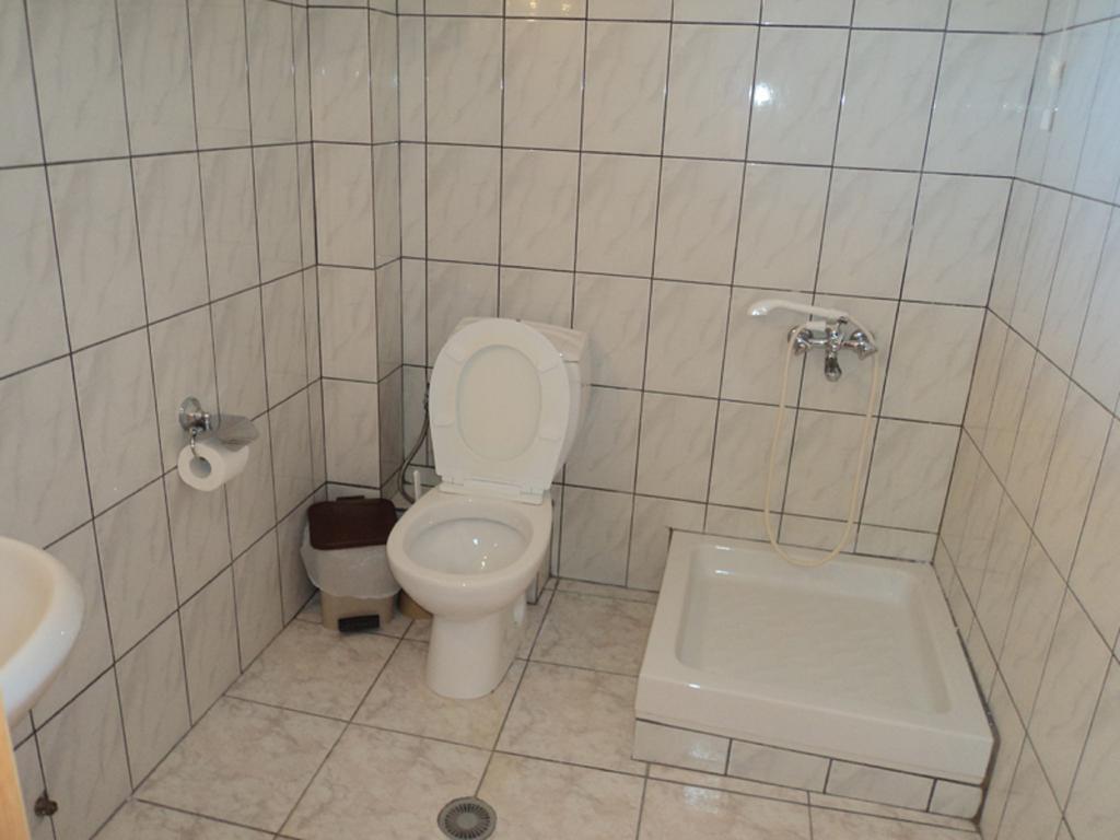 Faethon Aparthotel Karousadhes  Ruang foto